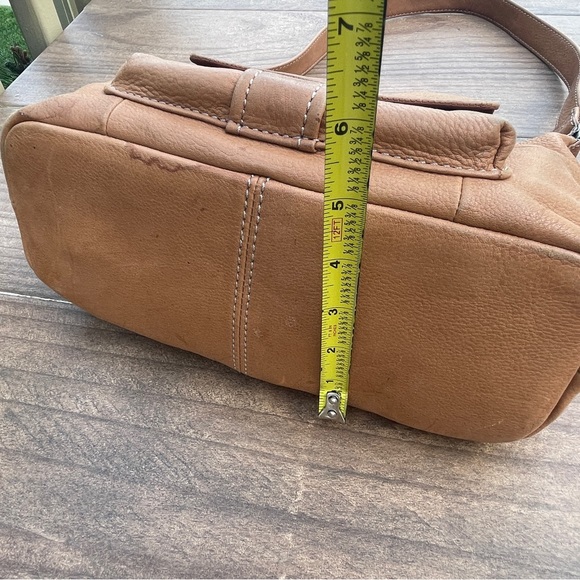 Fossil Brown Leather Purse With Outside Cell Phone Pocket - Picture 10 of 10